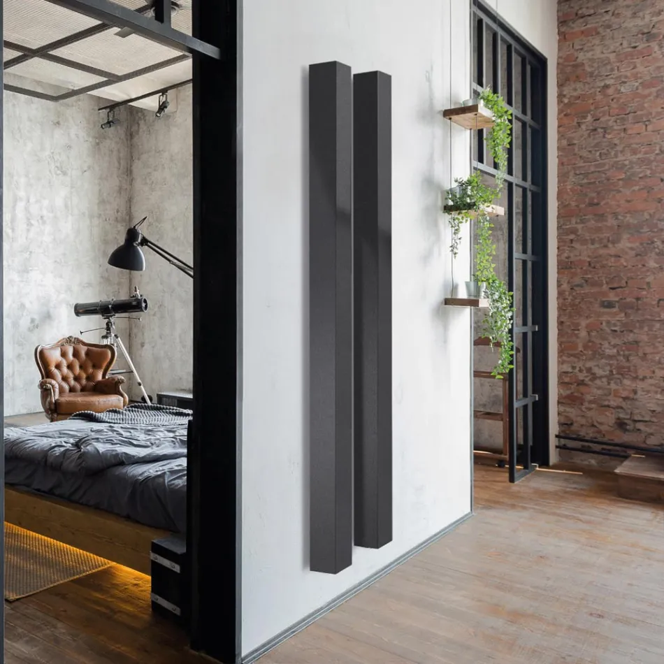 Radiador elétrico em aço carbono com dois acabamentos, fabricado na Itália - Ember Viadurini