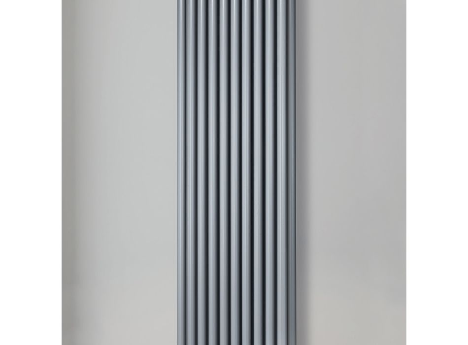 Radiador hidráulico com coletores horizontais e tubos verticais - Colomba Viadurini