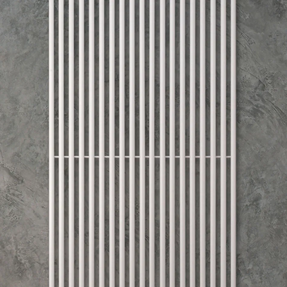 Radiador hidráulico com uma série de elementos verticais fabricados na Itália - carbono Viadurini