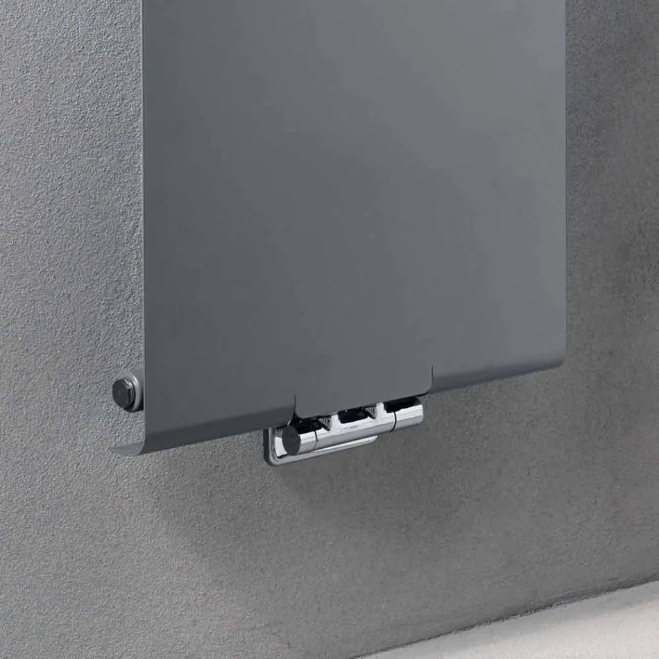 Radiador Toalheiro Design Vertical Hidráulico até 719 watts - Rebelde Viadurini