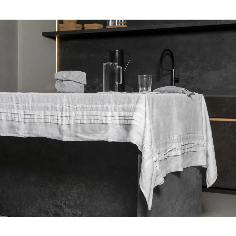 Toalha de mesa de linho branco com borda plissada luxuosa italiana - Tippel Viadurini