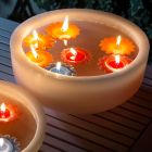 Banheira redonda de cera com velas flutuantes coloridas fabricadas na Itália - Utina Viadurini