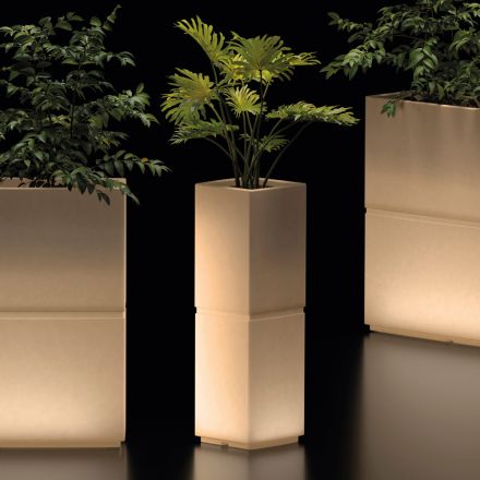 Lambo - Vaso de coluna iluminado para exterior em polietileno, fabricado na Itália. Viadurini