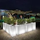 Vaso de jardim brilhante em polietileno branco fabricado na Itália - Crizia Viadurini