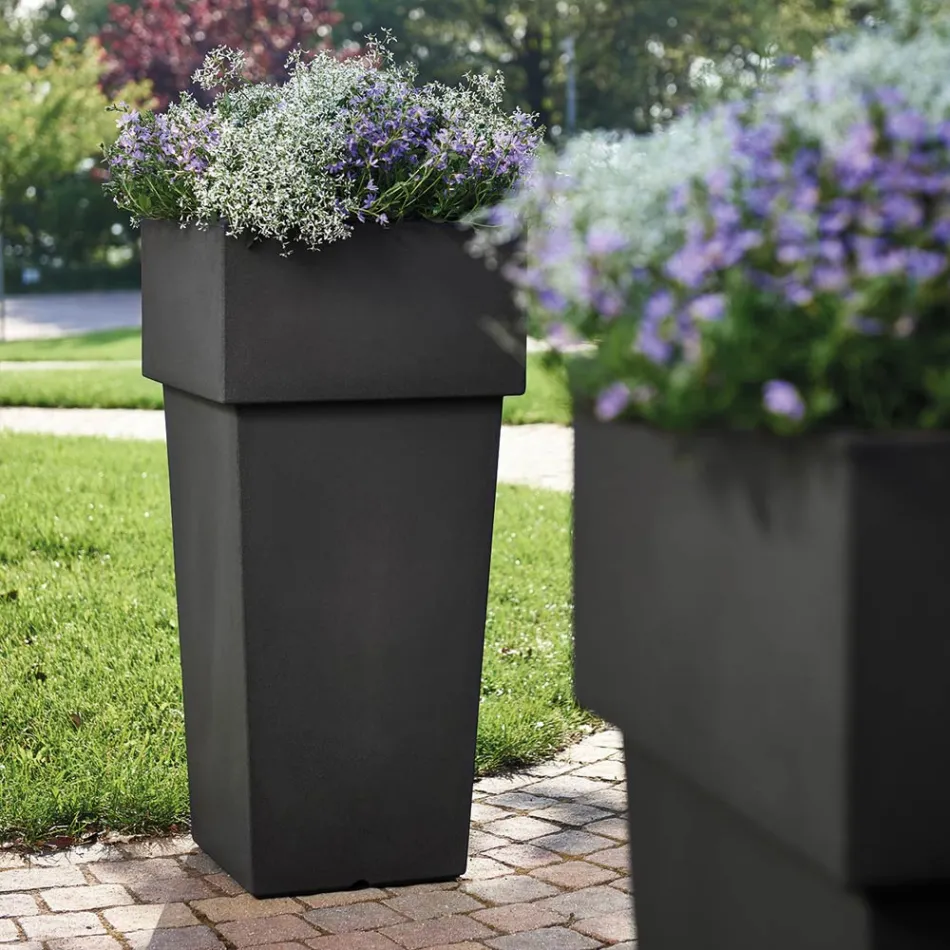 Vaso de jardim quadrado em polietileno colorido fabricado na Itália - Vidal Viadurini