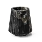 Vaso decorativo baixo em mármore Portoro com design listrado feito na Itália - Cairo Viadurini