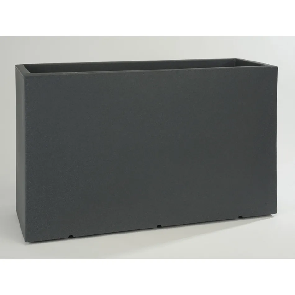 Vaso divisor de jardim em polietileno colorido feito na Itália - Maddison Viadurini