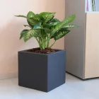 Vaso ou divisor colorido para exterior 3 dimensões feito na Itália - plantas Viadurini
