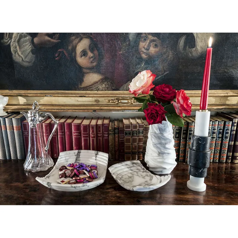 Bandeja decorativa curva em mármore Arabescato fabricado na Itália - Clifton Viadurini