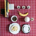 Bandeja redonda moderna em mármore branco de Carrara fabricado na Itália - Chet Viadurini