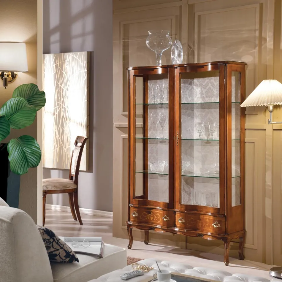 Vitrine de madeira estilo clássico com portas e gavetas feitas na Itália - Versaille Viadurini